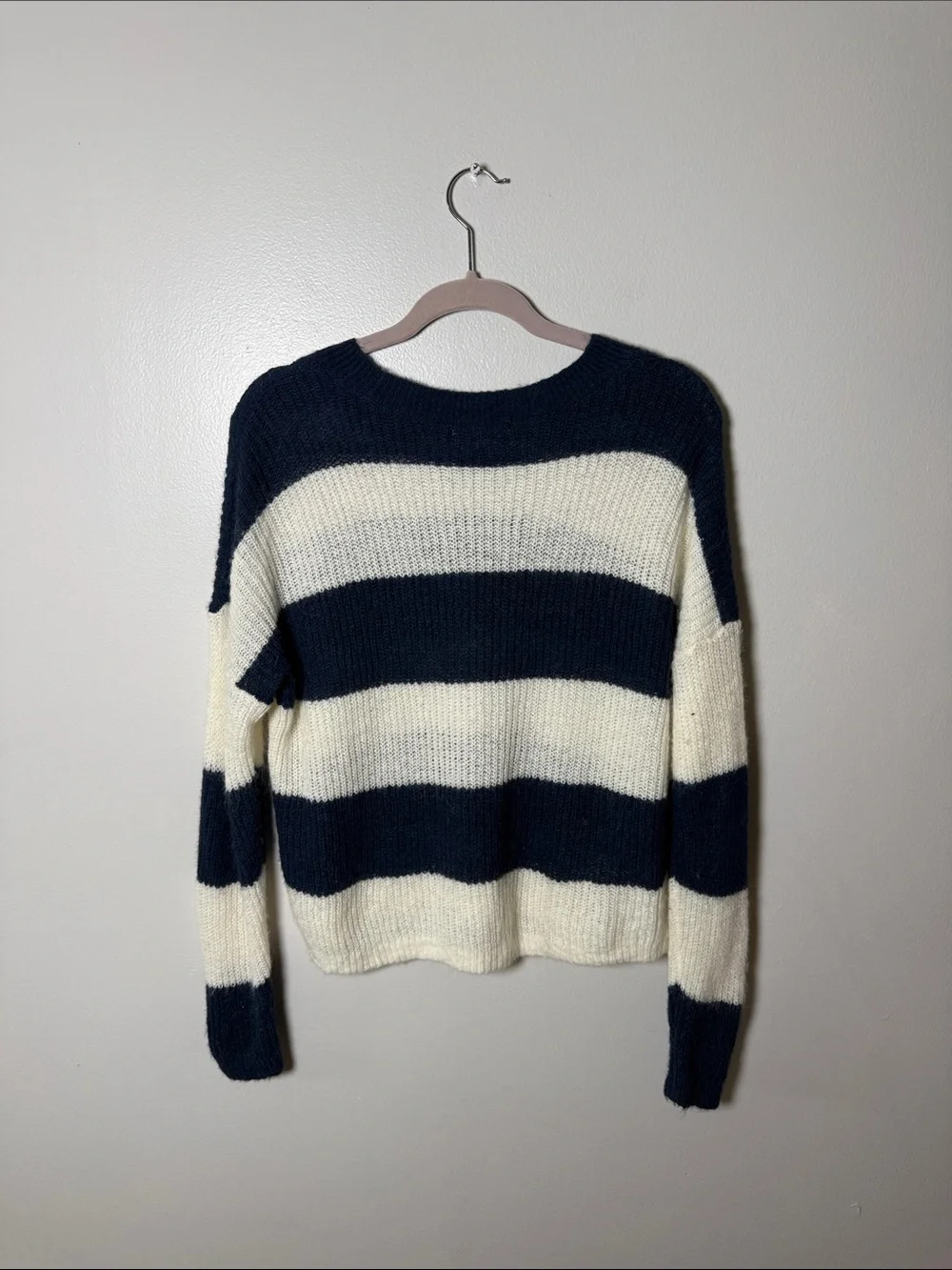 Madewell Navy and Cream Wide-Stripe Crewneck Sweater Size Medium